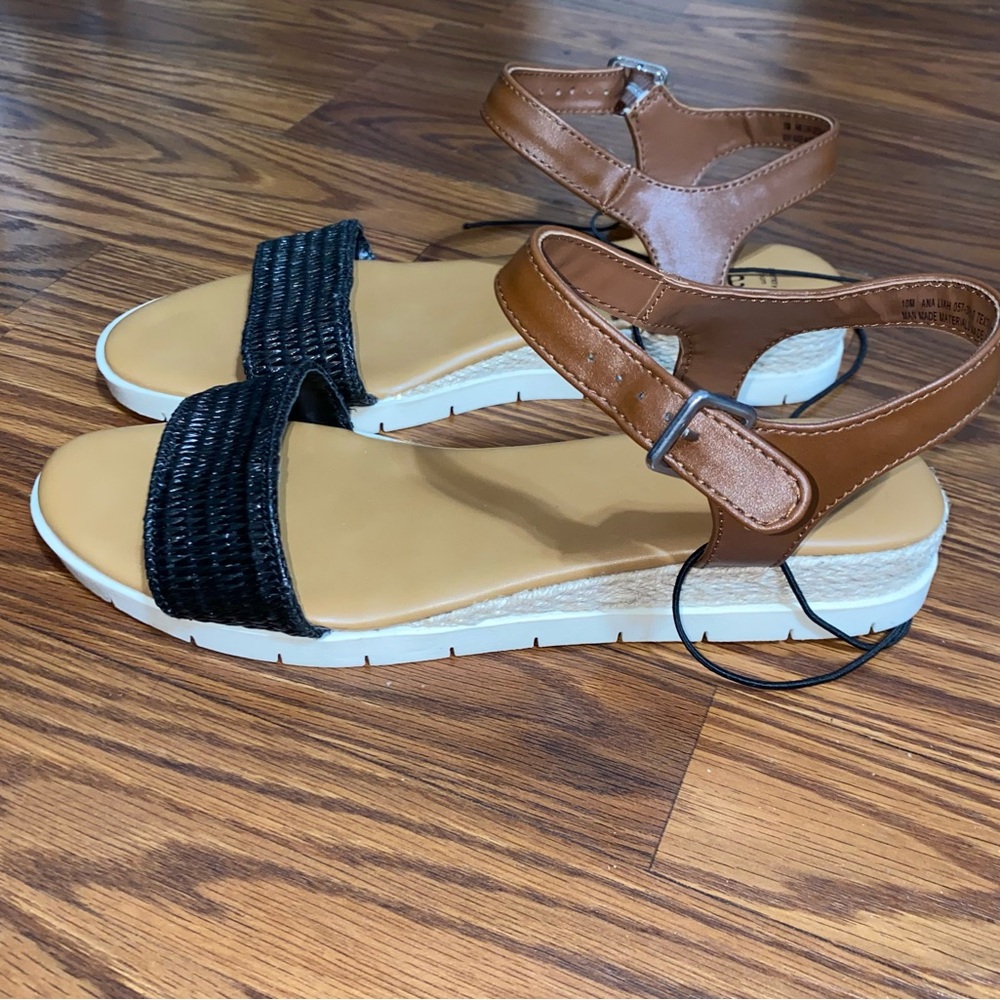 a.n.a  🖤🤎🤍ANA LIAH Sandals size 10